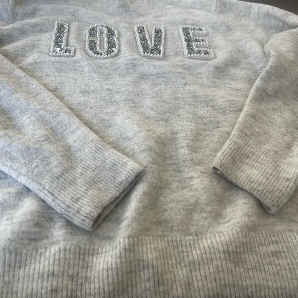H&M LOVE Gray Sequin Pearl Beaded Crewneck Sweater Women’s Medium - Picture 8 of 10
